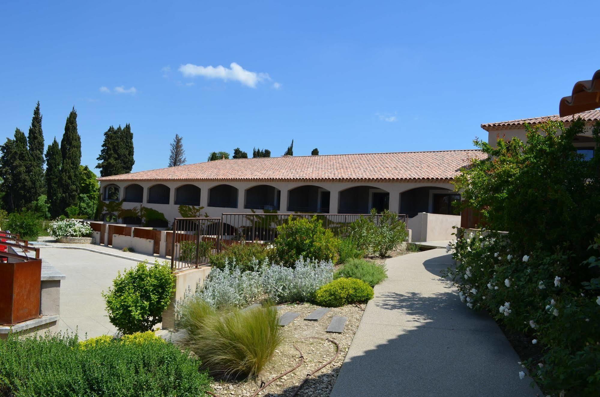 Mas De Valrugues Holifrance Aparthotel Saint-Rémy-de-Provence Eksteriør bilde