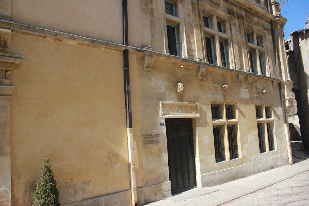 Mas De Valrugues Holifrance Aparthotel Saint-Rémy-de-Provence Eksteriør bilde