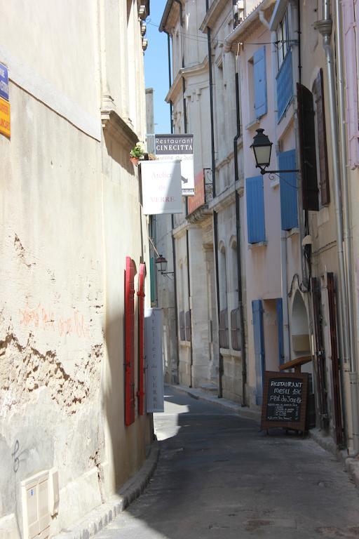 Mas De Valrugues Holifrance Aparthotel Saint-Rémy-de-Provence Eksteriør bilde
